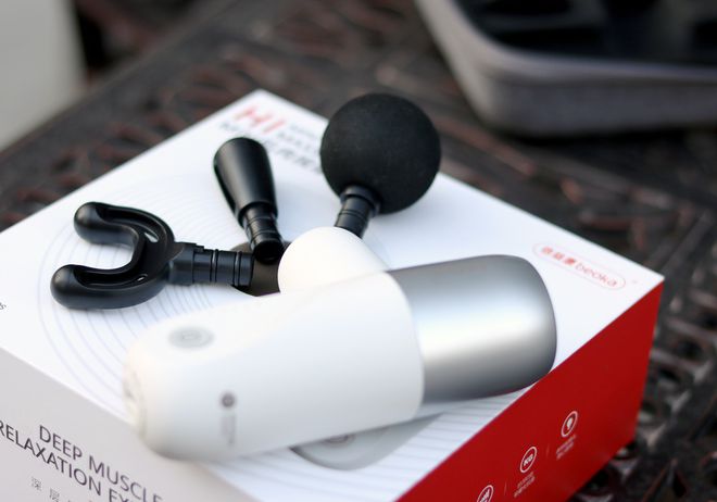 体验倍益康HI MINI筋膜枪 鸿蒙智联加持，开启智能放松新体验